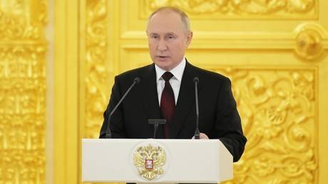 Russian President Vladimir Putin speaks during a ceremony to receive credentials from foreign ambassadors at the Moscow Kremlin's Alexander Hall, in Moscow, Russia. © Sputnik / Grigory Sysoev