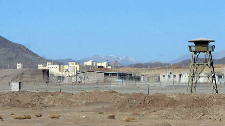 The Natanz uranium enrichment facility buildings in Natanz, Iran. © Getty Images / Stringer