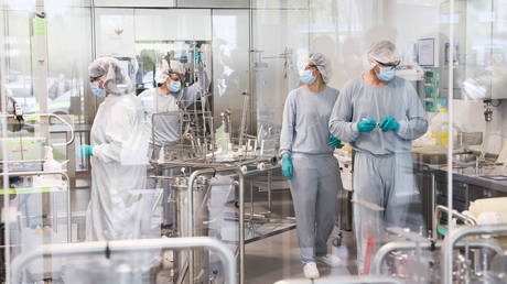 Pfizer/BioNTech Covid-19 vaccine production at the  Allergopharma plant in Reinbek , Germany