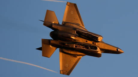 FILE PHOTO: An Israeli F-35 fighter jet flies during an aerial demonstration at Hatzerim Airbase in southern Israel, June 24, 2021.