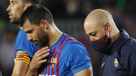 Barcelona star Aguero confirms retirement at age 33 after heart problem