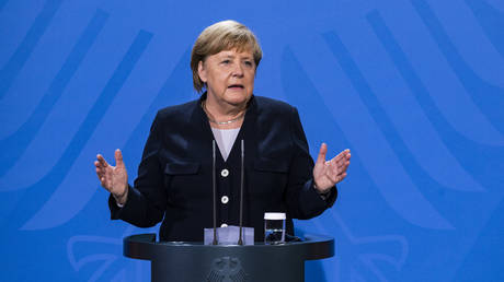 Merkel vetoed arms supplies to Ukraine &ndash; Bild