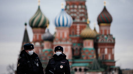 Putin signs law to widen police powers