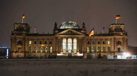 FILE PHOTO. Reichstag building in Berlin, Germany. © Reuters / Annegret Hilse
