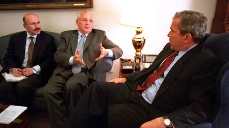 FILE PHOTO: The former President of the Soviet Union, Mikhail Gorbachev talks with President George W. Bush