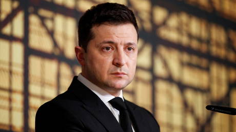 Ukrainians name 9 oligarchs who dominate country