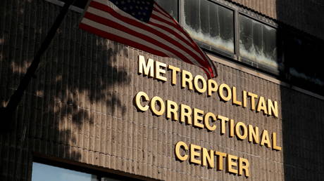 FILE PHOTO: The Metropolitan Correctional Center in Manhattan, New York City. © REUTERS / Andrew Kelly