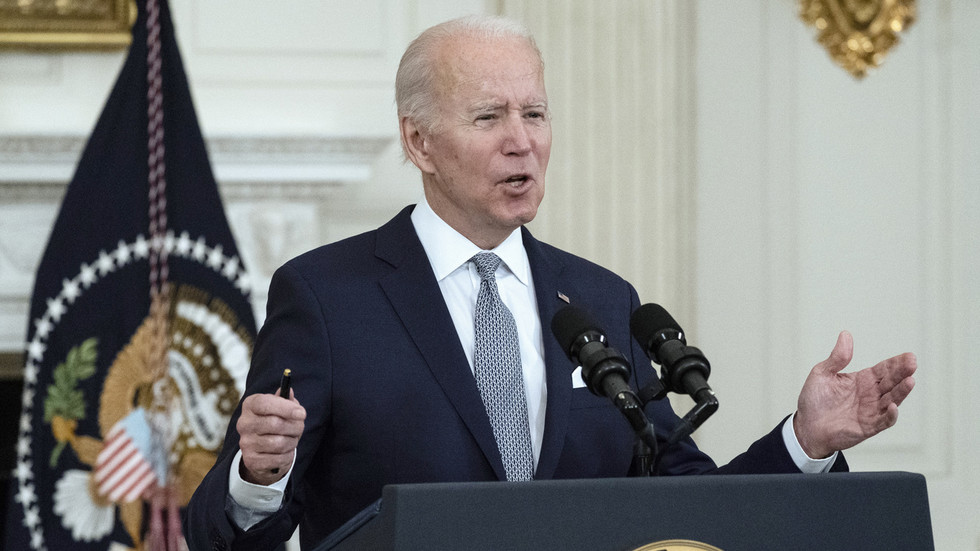 Biden assesses future of Covid-19 ‘new normal’