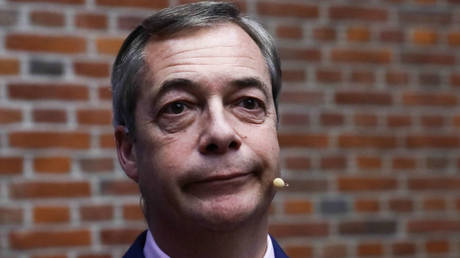Farage warns public over Djokovic fiasco