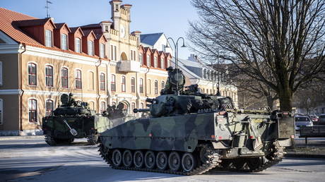 Tanks in European streets explained by Russia