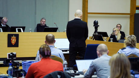 Norwegian mass killer Anders Behring Breivik addresses the court on the first day of a parole hearing.  © Ole Berg-Rusten / NTB scanpix / AP