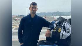 با جوکوویچ در فرودگاه استرالیا مانند جنایتکار رفتار می شود - رسانه های صربستان