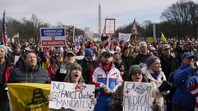 Тысячи протестующих против мандата на прививки собрались в Вашингтоне (ВИДЕО)