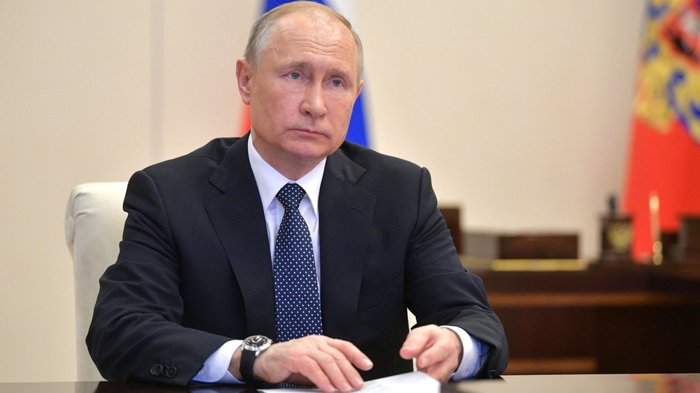 LATEST: Putin gives statement on Donbass recognition