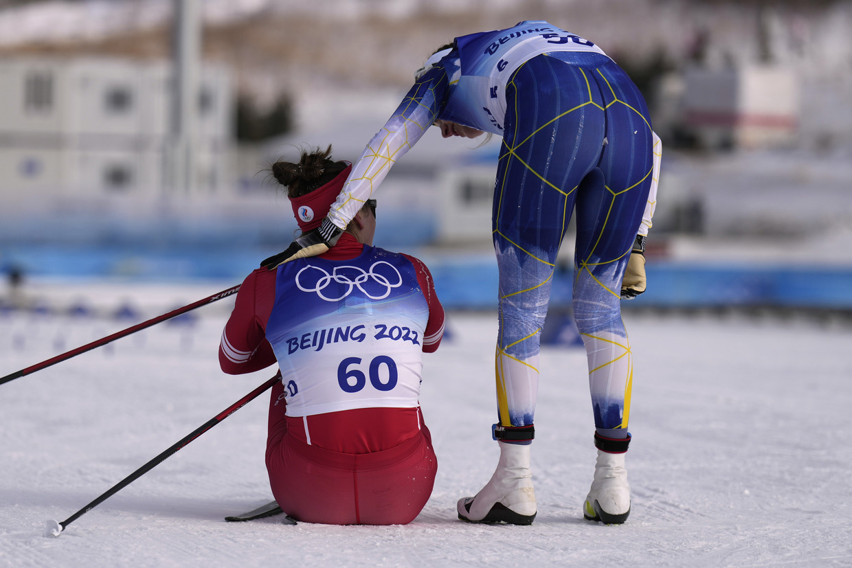 Russian skiers collapse in despair after Beijing's medal violence