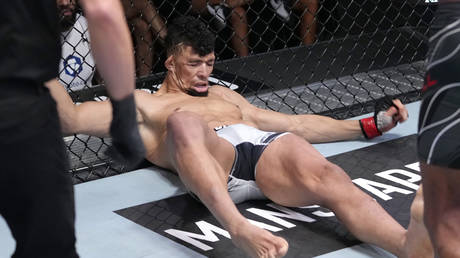 UFC fighter&rsquo;s face left disturbingly contorted after savage KO (VIDEO)