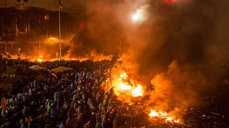 Protesters clash with police in Kiev, Ukraine, February 2014. © Brendan Hoffman/Getty Images
