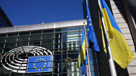 Ukraine lodges formal EU membership bid