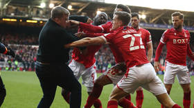 Fan arrested for violent pitch invasion in English FA Cup tie (VIDEO)