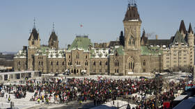 Kanadské hlavní město vyhlásilo stav nouze nad Freedom Convoy