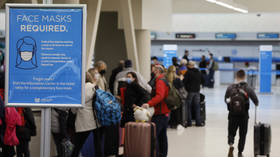 Texas sues to unmask travelers