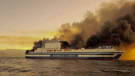 Hundreds rescued from ferry inferno