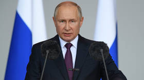 Russia has 'no plans’ to take over Ukraine, says Putin