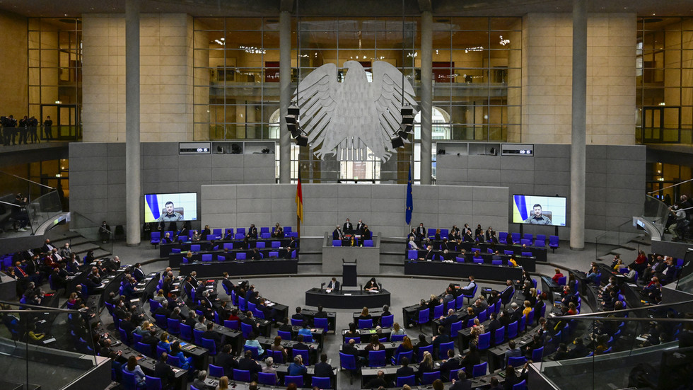 Zelensky calls on Germany to ‘tear down the wall’ in Europe