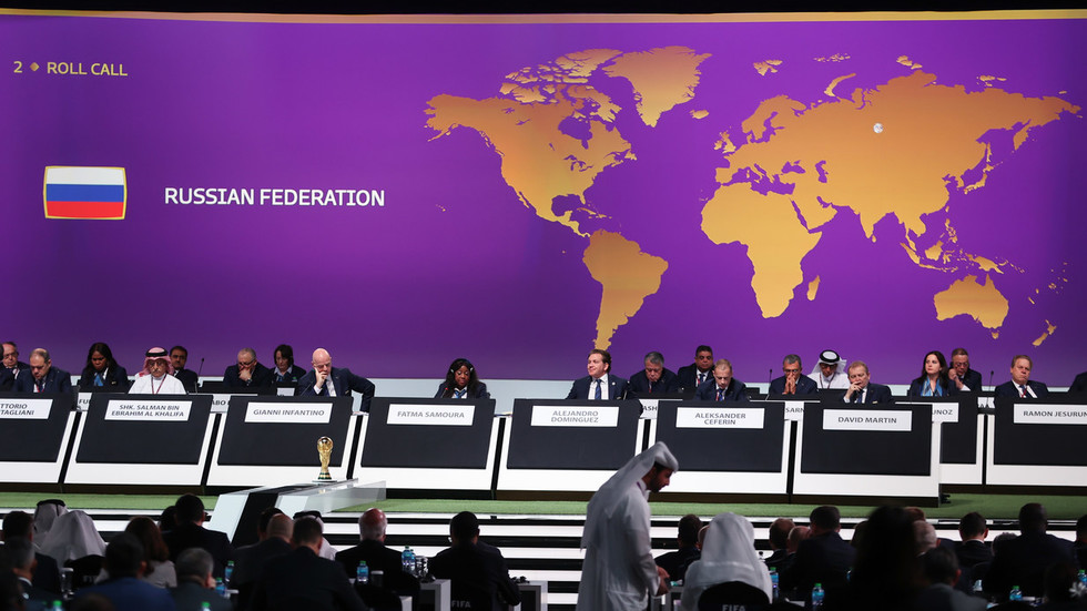 FIFA holds vote on Russian as an official language