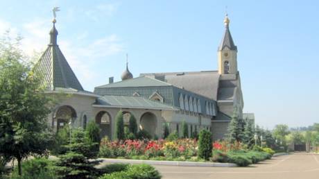 The Svyato-Uspensky Nikolo-Vasilievsky Monastery. © Wikipedia.