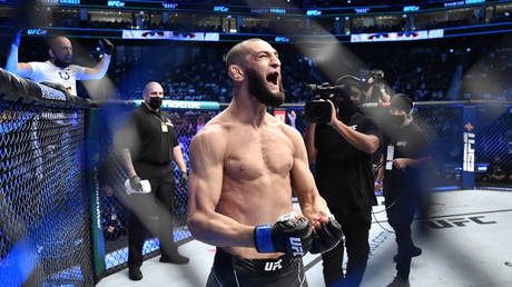 Khamzat Chimaev pledges to &lsquo;help&rsquo; Conor McGregor ahead of UFC comeback