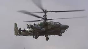 Российские военные обнародовали видео обстрела украинской колонны вертолетом (ВИДЕО)