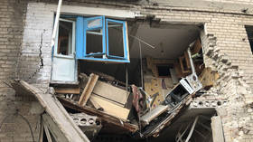 Выжить среди руин: Украина говорит, что жизнь в городе Донбасса больше не существует