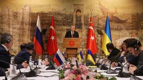 В Турции продолжаются мирные переговоры между Россией и Украиной