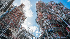 EU threatens to block Russian oil supplies to Serbia