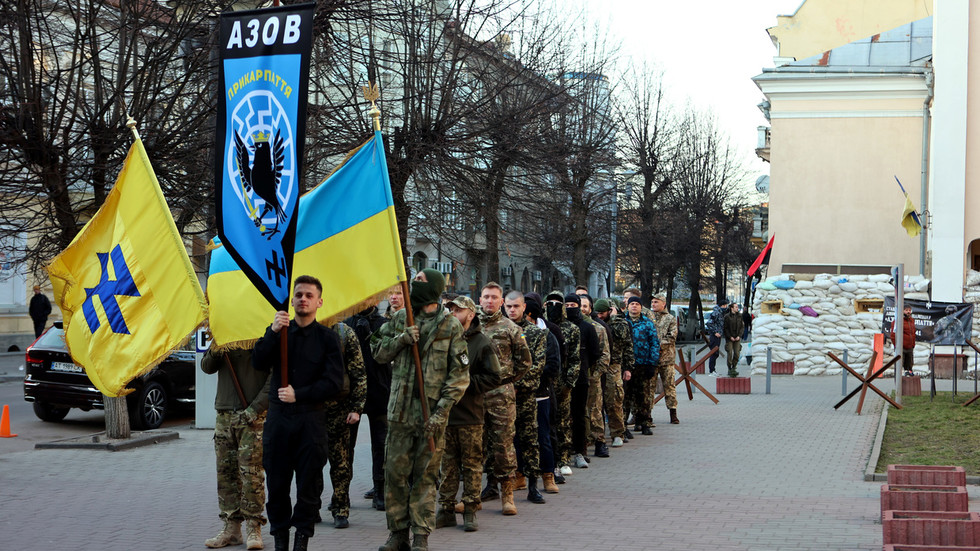 Western media clubs together to white-wash Ukrainian Neo-Nazis