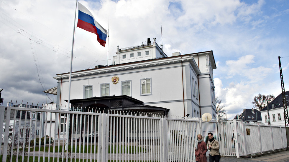 More EU member states kick out Russian diplomats