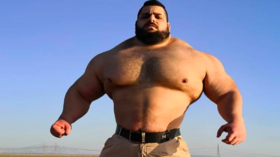 Iranian Hulk denies ‘photoshop’ rumors after boxing rival claims he is ‘tiny’ (PHOTOS)