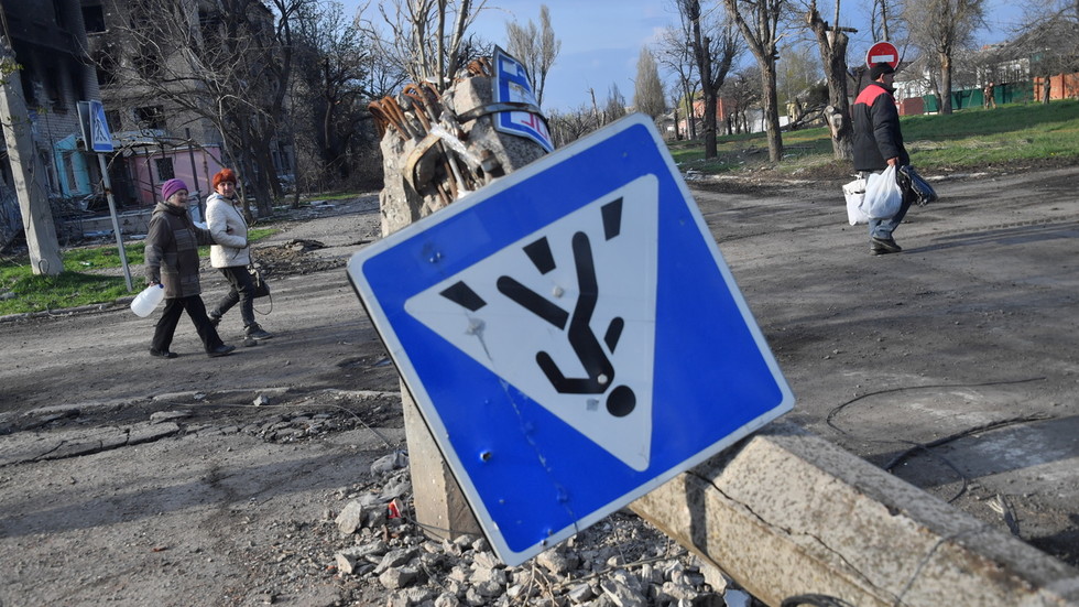 Ukraine, UN confirm evacuation of civilians from Mariupol’s besieged Azovstal