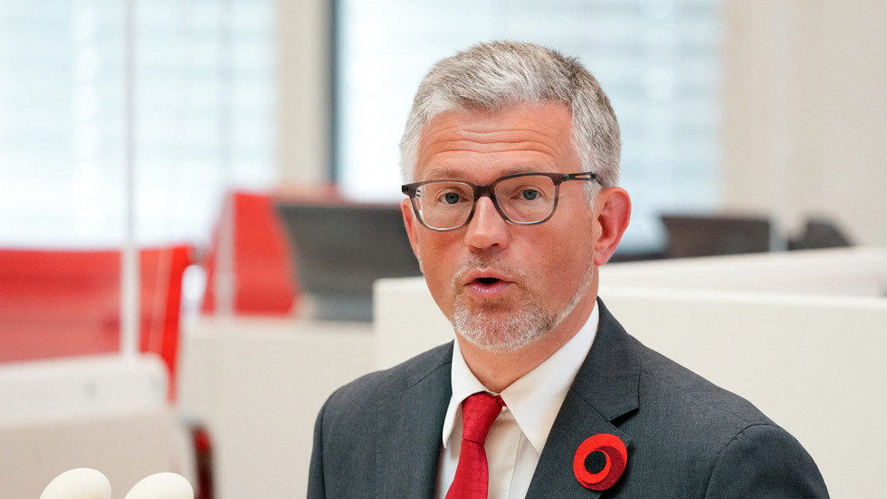Ukraine dismisses ambassador to Germany