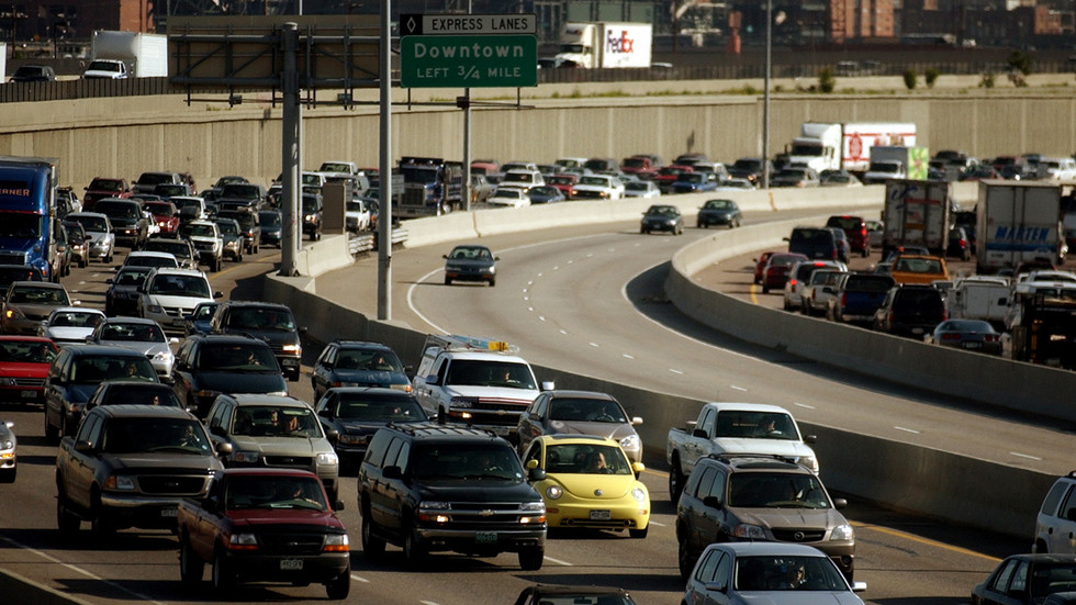 Pregnant motorist fights fine, citing Roe v Wade reversal