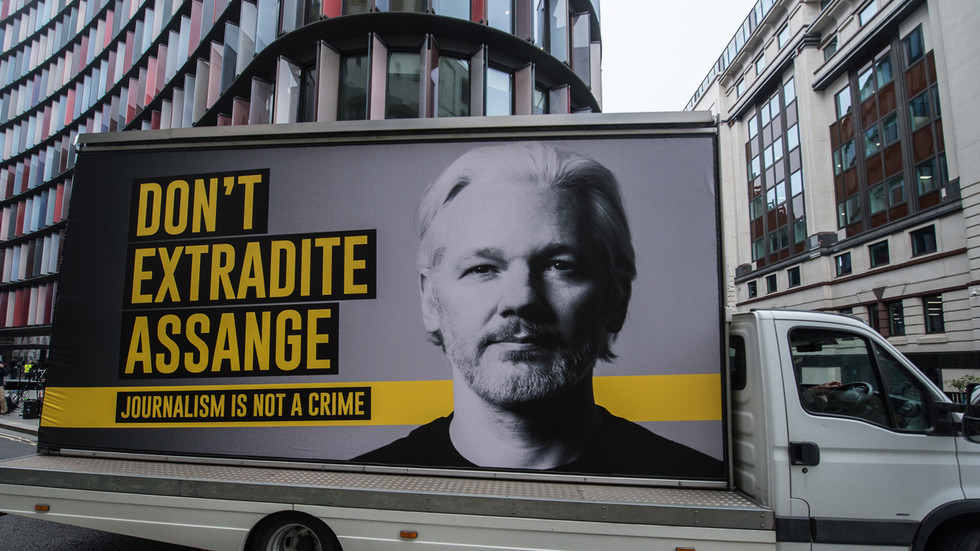 Assange tests positive for Covid-19 in prison