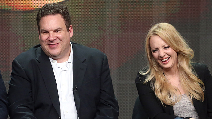 Jeff Garlin and Wendi McLendon-Covey