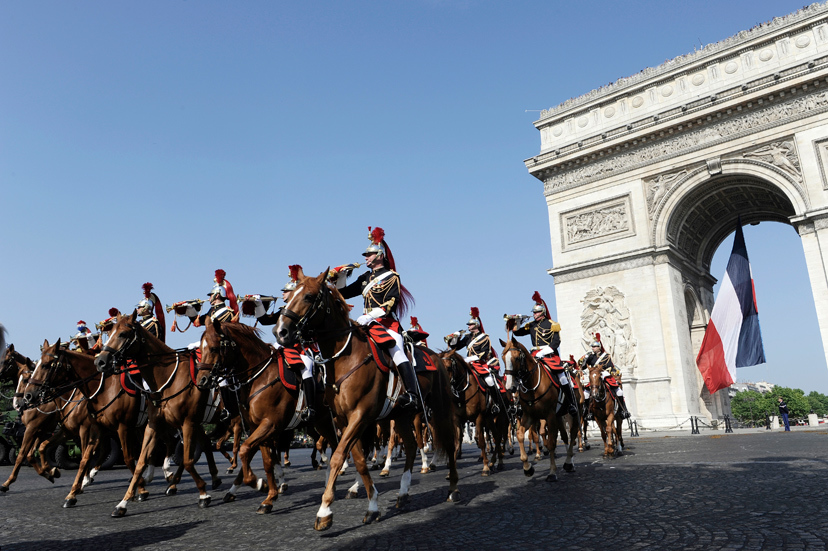 1789 Revisited: France celebrates storming the Bastille — RT In vision