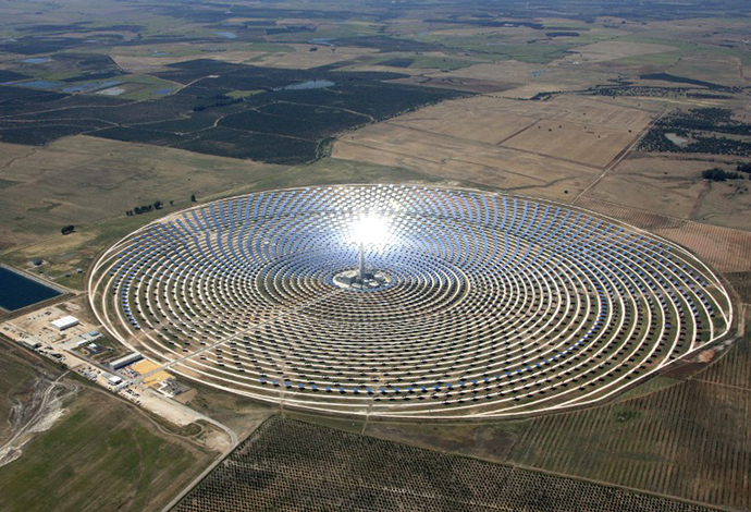 The Torresol Energy Gemasolar thermasolar plant in Fuentes de Andalucia near Sevilla. (AFP Photo / Gemasolar)