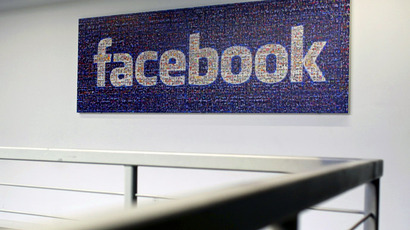 Facebook users risk identity theft