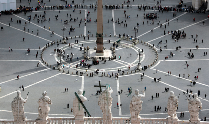 Saint Peter's Square is seen from the dome of Saint Peter's Basilica at the Vatican March 11, 2013 (Reuters / Eric Gaillard)