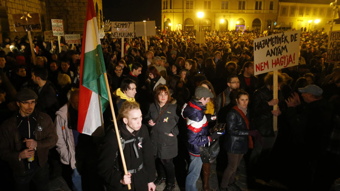 Hungary adopts draconian changes to constitution, ignores EU & US warnings