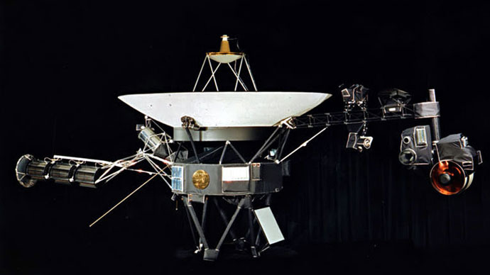 NASA brings stargazers down to earth, disputing Voyager 1 success