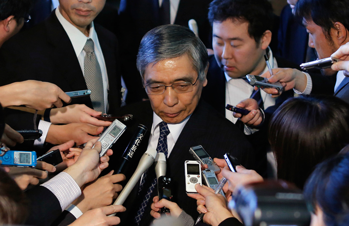 Bank of Japan's (BOJ) new Governor Haruhiko Kuroda (C) speaks to the media after receiving an appointment letter from Japan's Prime Minister Shinzo Abe at Abe's official residence in Tokyo March 21, 2013 (Reuters / Toru Hanai)
